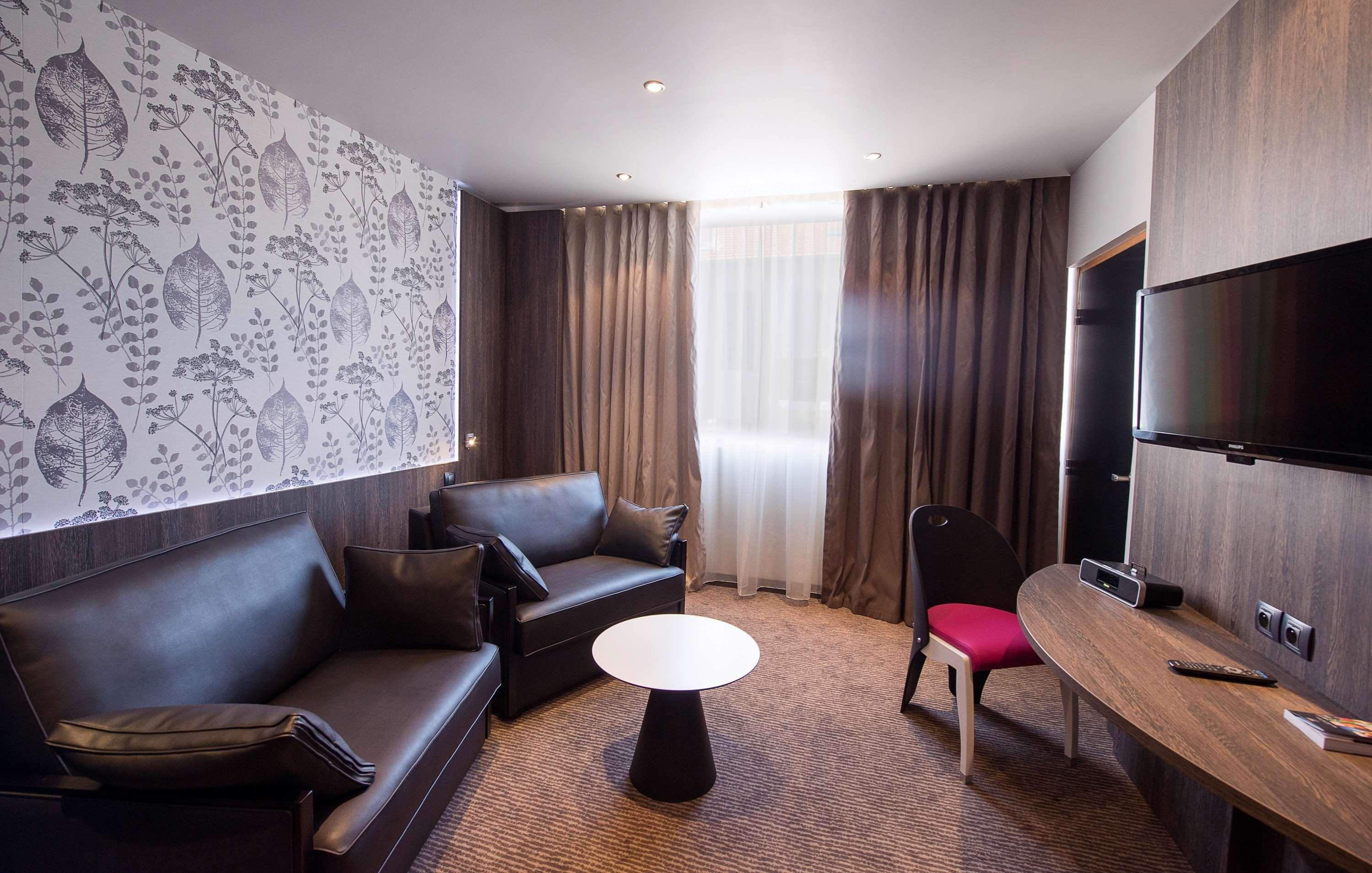 Best Western Premier Le Patio Des Artistes Wellness Jacuzzi Cannes Bagian luar foto