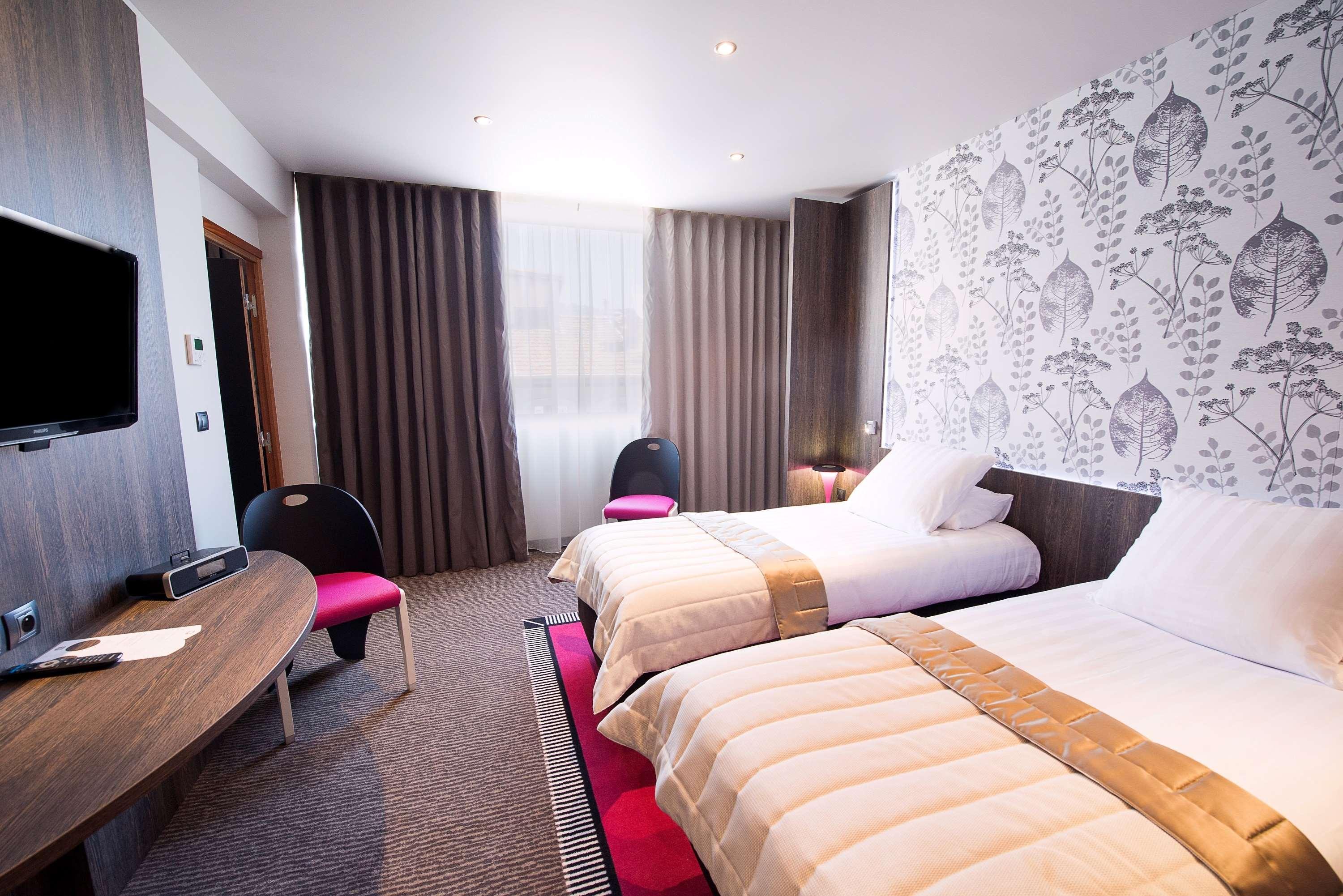 Best Western Premier Le Patio Des Artistes Wellness Jacuzzi Cannes Bagian luar foto