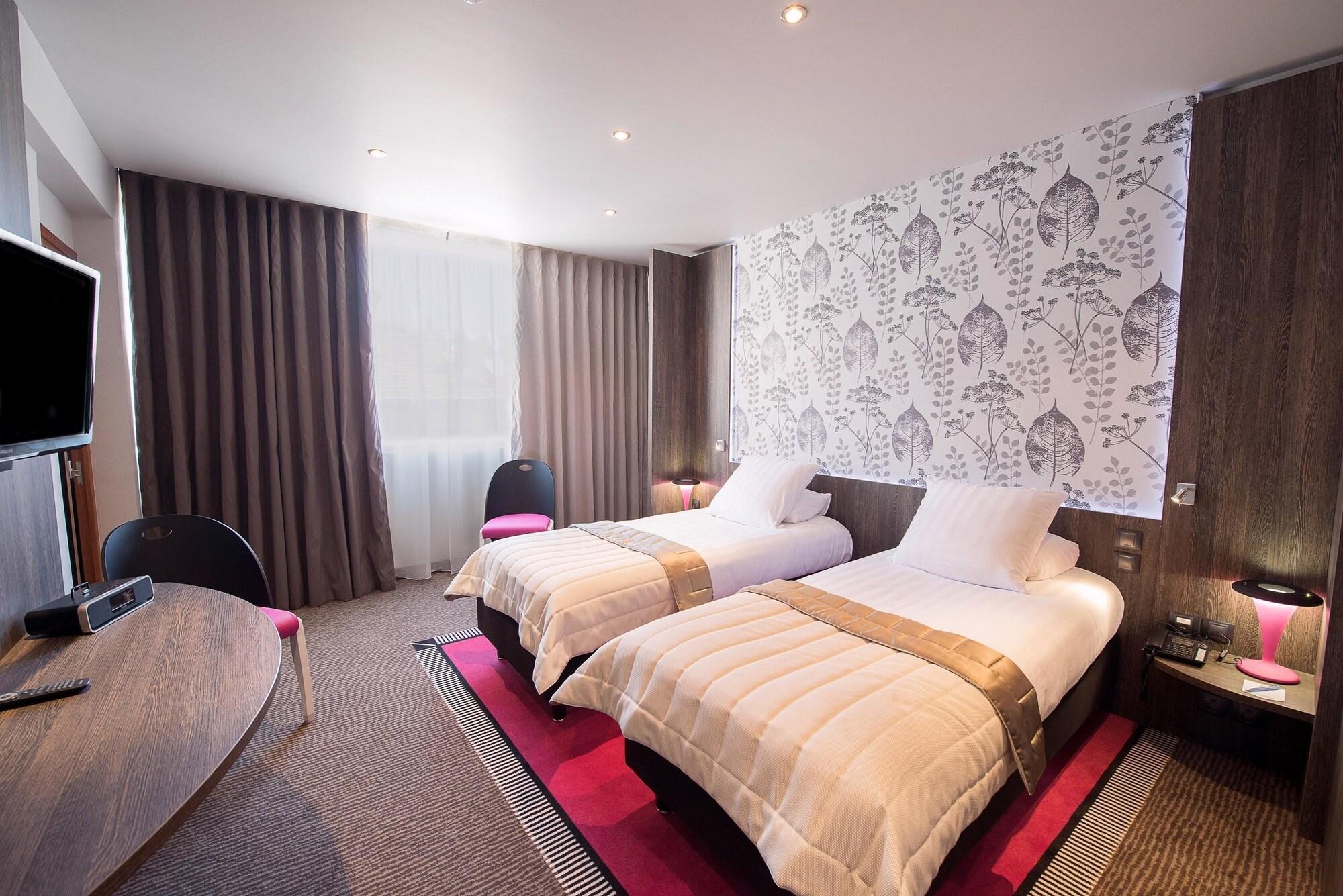 Best Western Premier Le Patio Des Artistes Wellness Jacuzzi Cannes Bagian luar foto