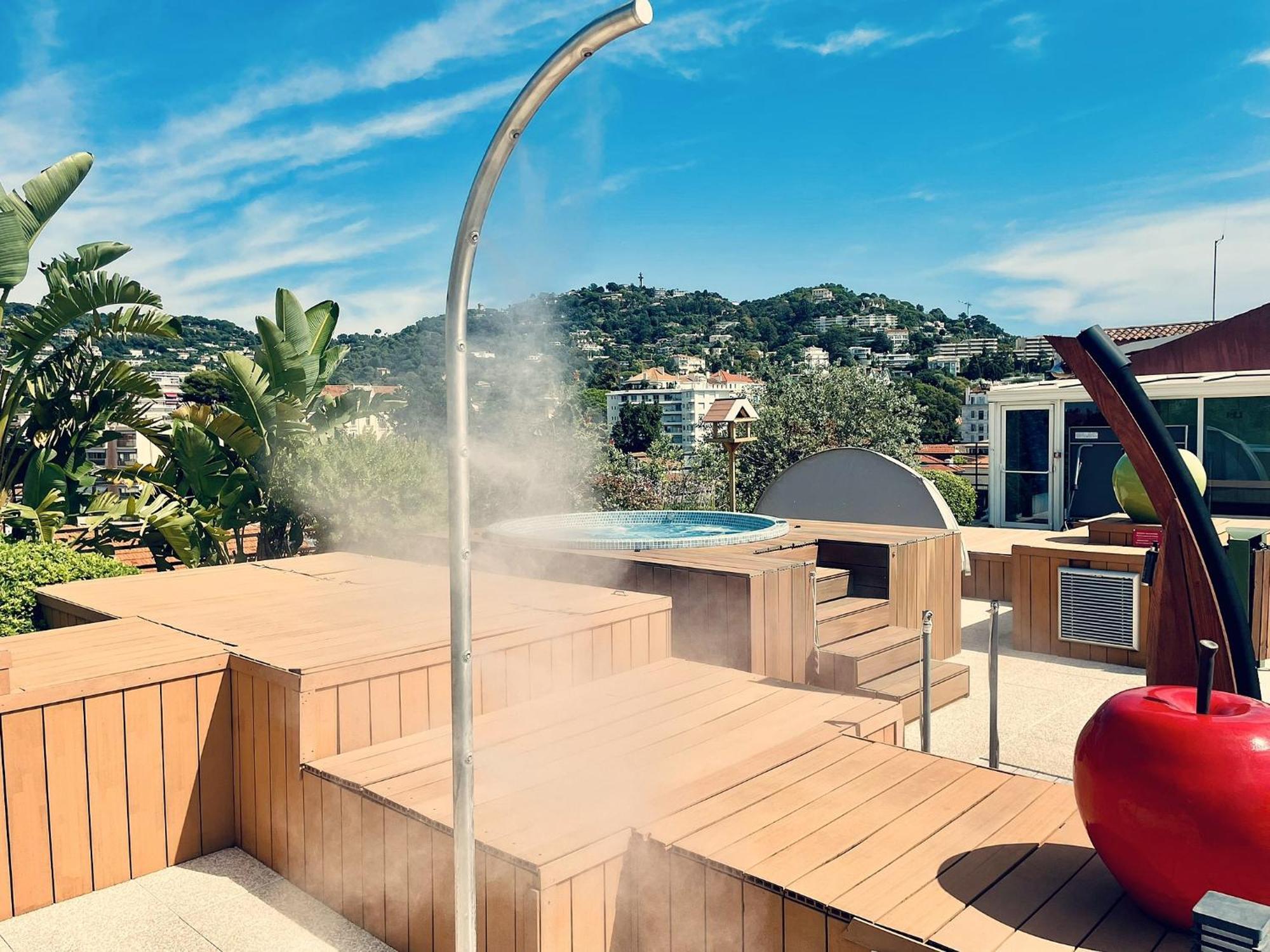 Best Western Premier Le Patio Des Artistes Wellness Jacuzzi Cannes Bagian luar foto