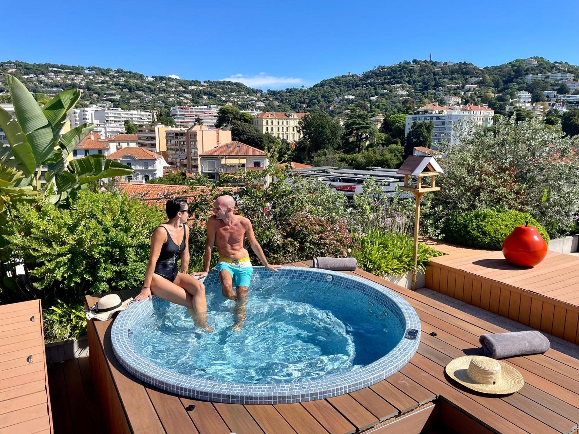 Best Western Premier Le Patio Des Artistes Wellness Jacuzzi Cannes Bagian luar foto